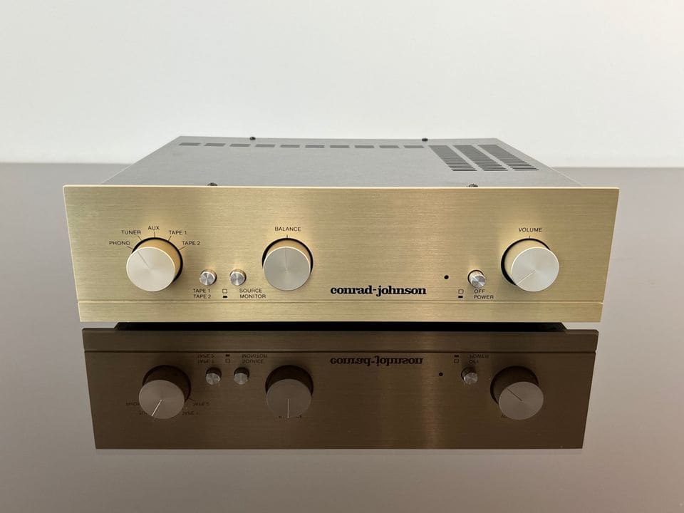 Conrad-Johnson    PV-7      Buizenpreamp    *1 jaar garantie*, foto 1