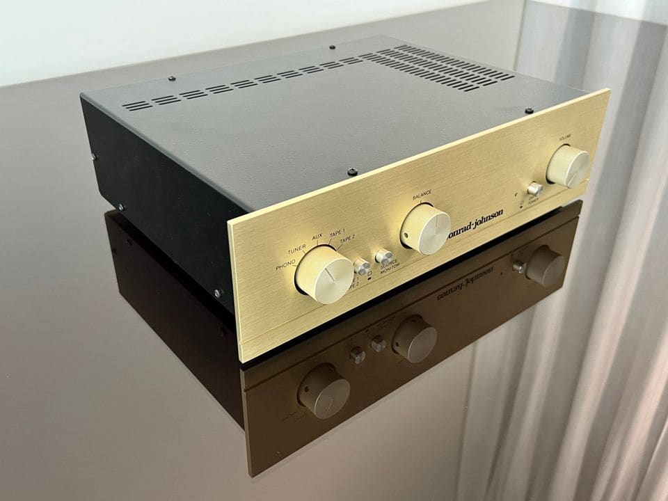 Conrad-Johnson    PV-7      Buizenpreamp    *1 jaar garantie*, foto 2