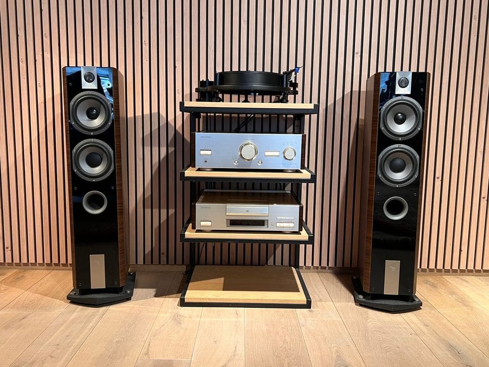 Focal Chorus 816V luidsprekers zonder frontdoek met tweeter, twee Polyglass-woofers en baspoort