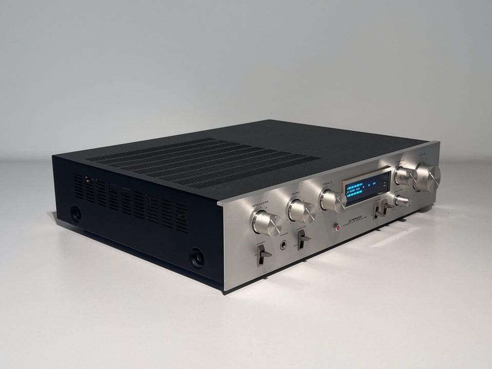 Pioneer SA-510 geïntegreerde versterker schuin van links