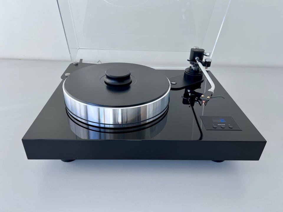 Pro-Ject X-tension 12 platenspeler in hoogglans zwart met zwaar aluminium plateau en 12-inch toonarm