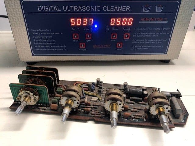 Gereinigde toonregelprint met potmeters en schakelaar voor het digitale ultrasoon reinigingsbad