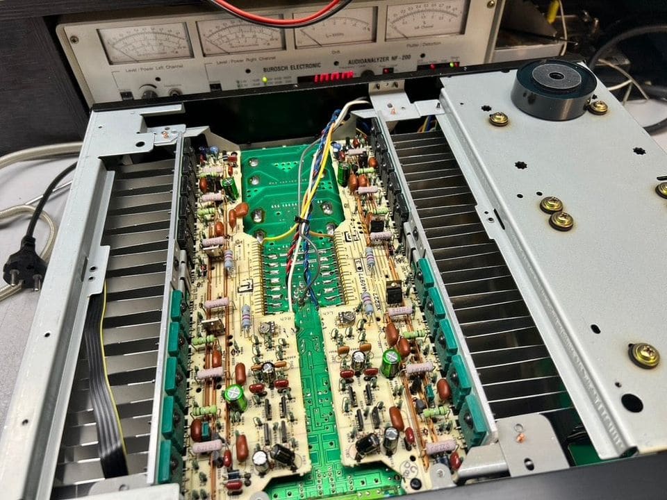 Yamaha MX-1000 in de werkplaats, foto 3
