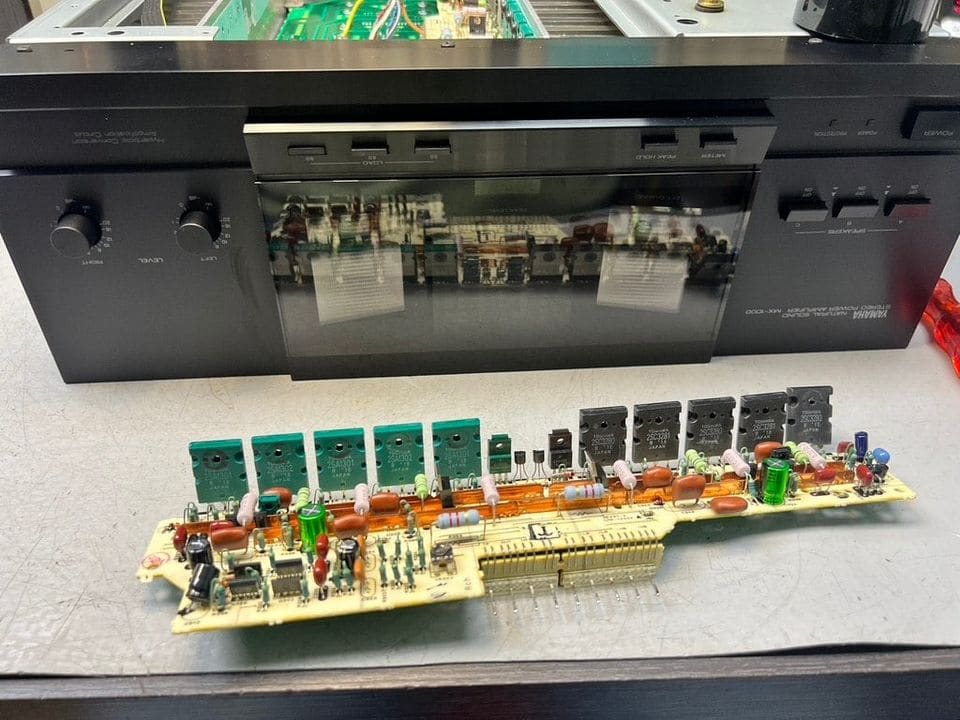 Yamaha MX-1000 in de werkplaats, foto 4